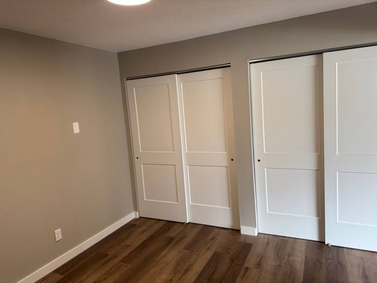Apartment for rent at 1015 Broadway St, Pella, IA 50219