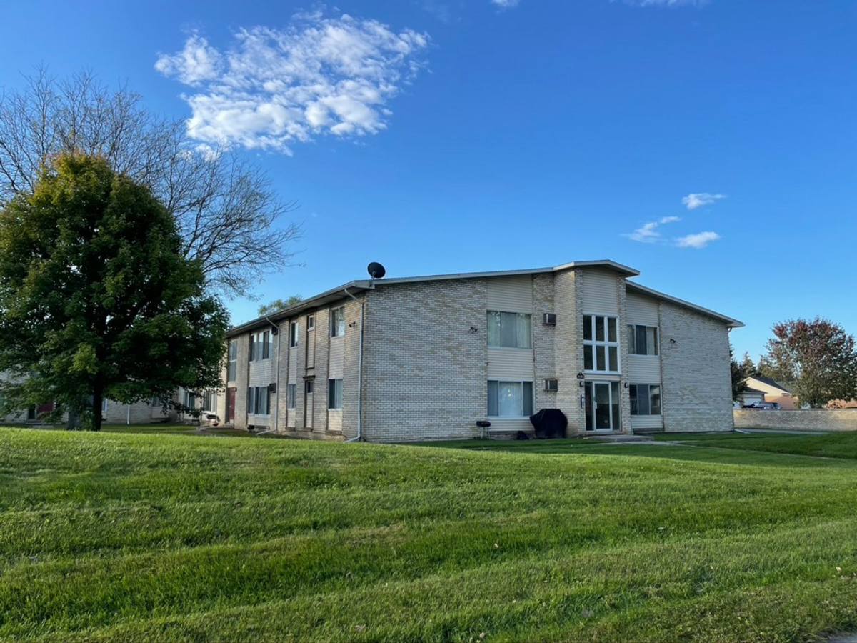 Apartment for rent at 11500 Warren Blvd, Warren, MI 48089