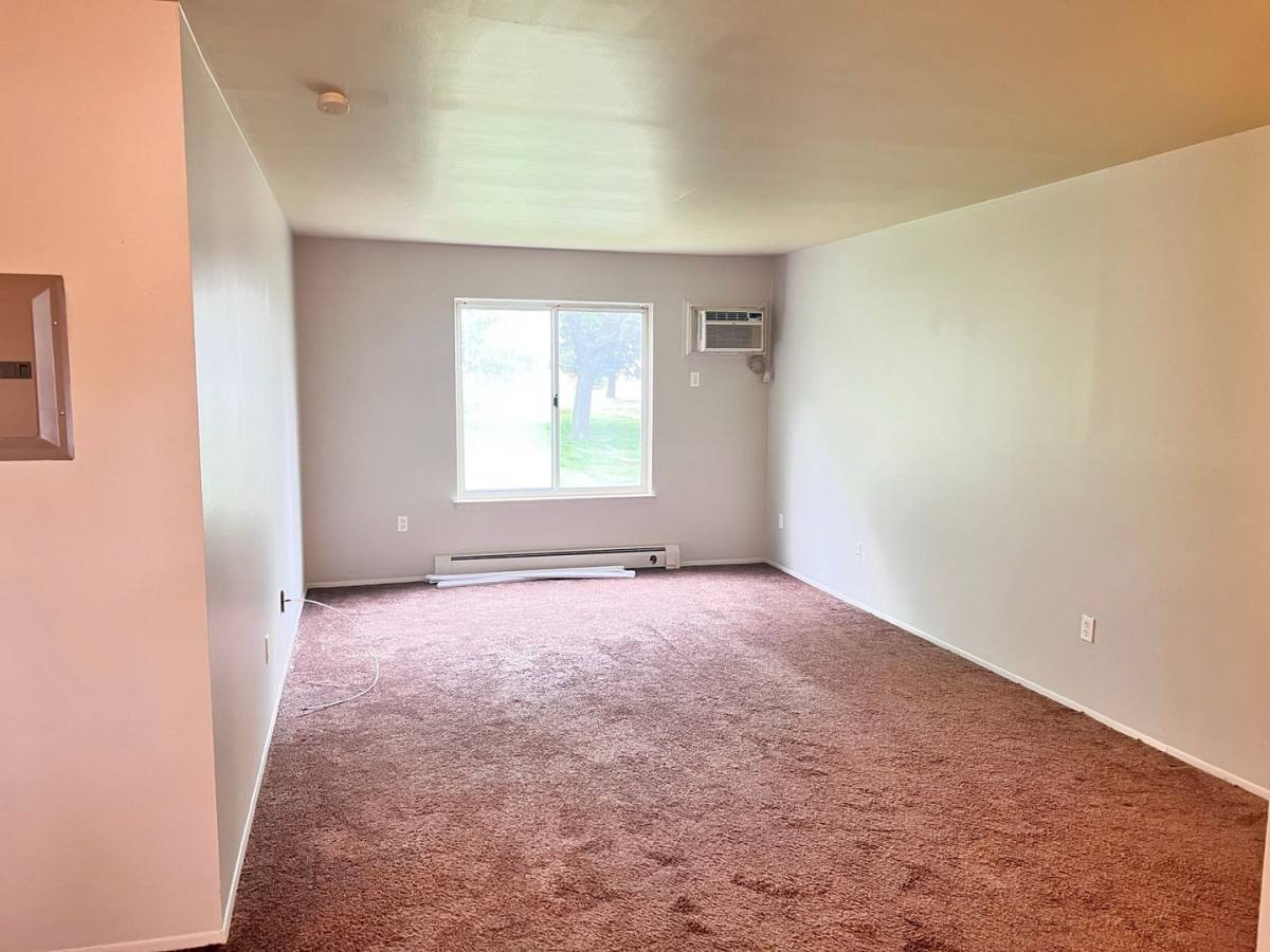 Apartment for rent at 11500 Warren Blvd, Warren, MI 48089