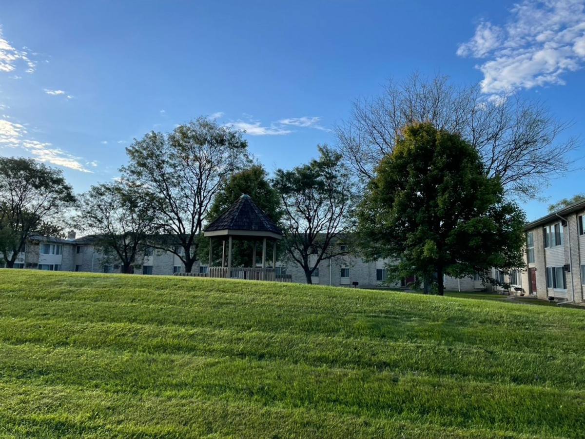 Apartment for rent at 11500 Warren Blvd, Warren, MI 48089