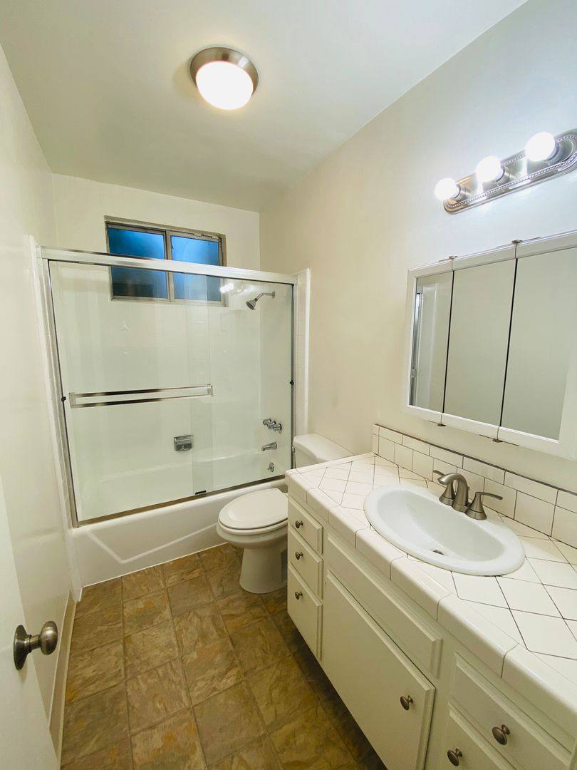 Apartment for rent at 1212 S Ogden Dr, Los Angeles, CA 90019