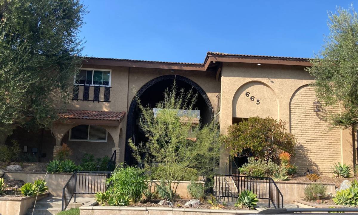 Apartment for rent at 665 W Sierra Madre Blvd, Sierra Madre, CA 91024