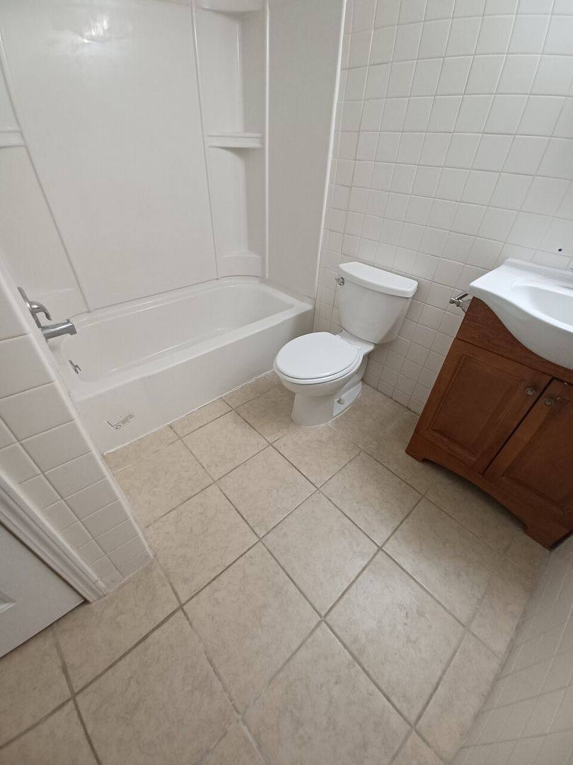 Apartment for rent at 3516 S Rangeline Rd, Joplin, MO 64804