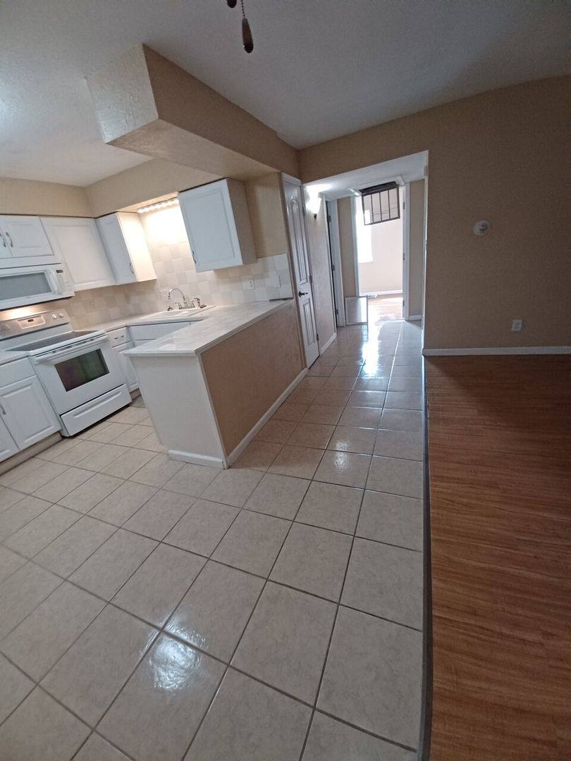 Apartment for rent at 3516 S Rangeline Rd, Joplin, MO 64804