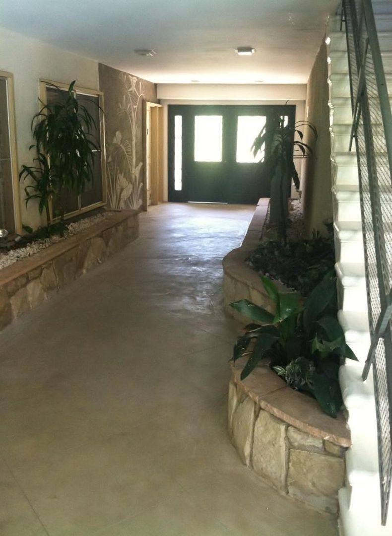 Apartment for rent at 1520 N Hayworth Ave, Los Angeles, CA 90046