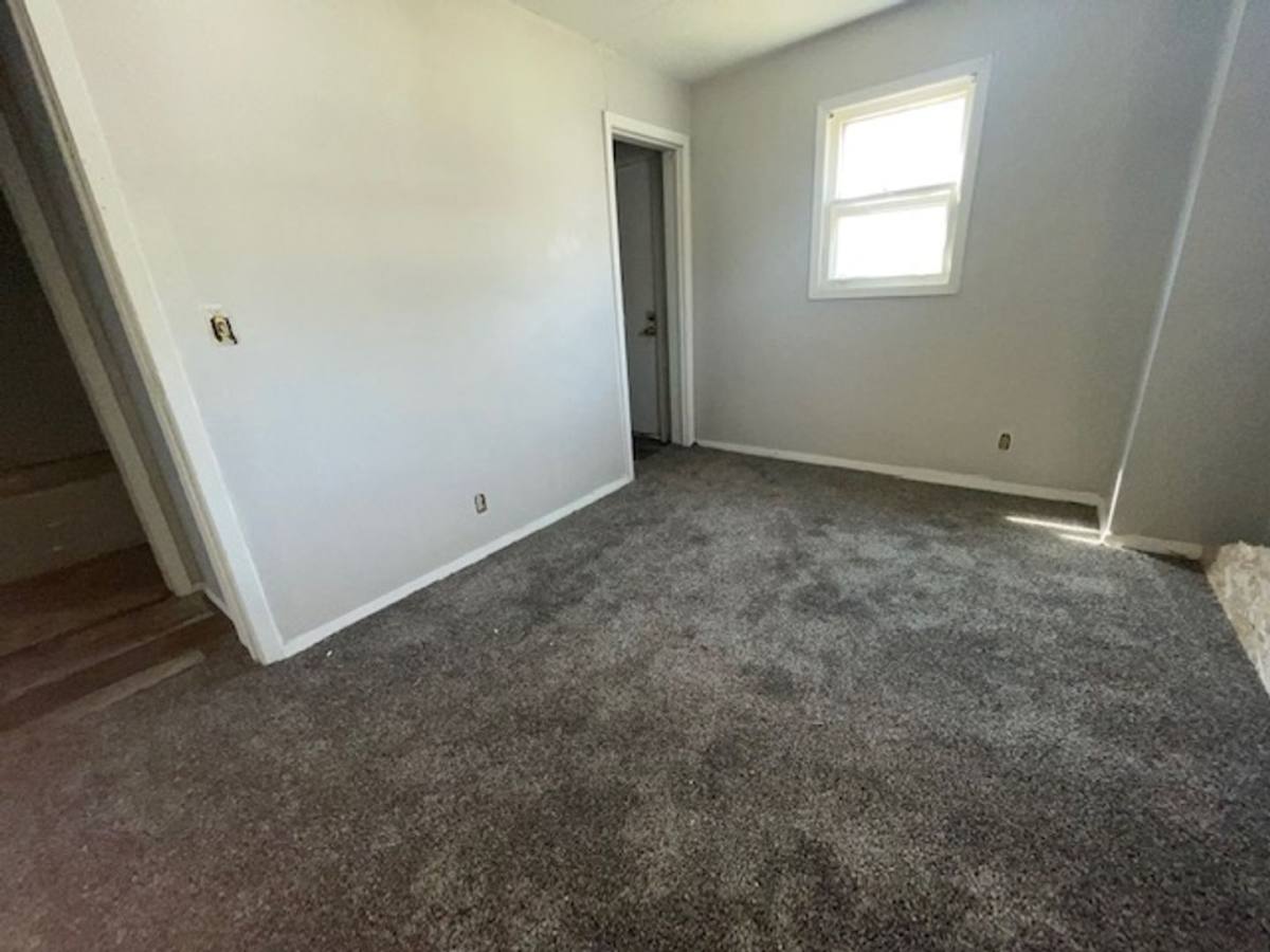 Apartment for rent at 713 S Duluth Ave, Sioux Falls, SD 57104
