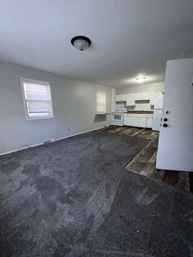 Apartment for rent at 713 S Duluth Ave, Sioux Falls, SD 57104