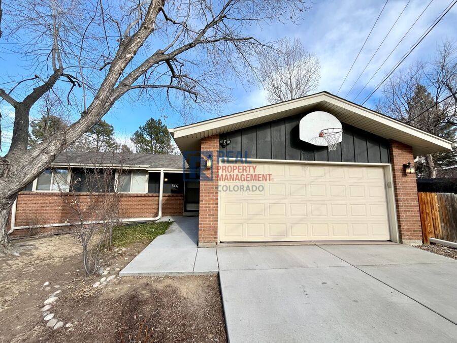 House for rent at 7074 S Willow St, Englewood, CO 80112