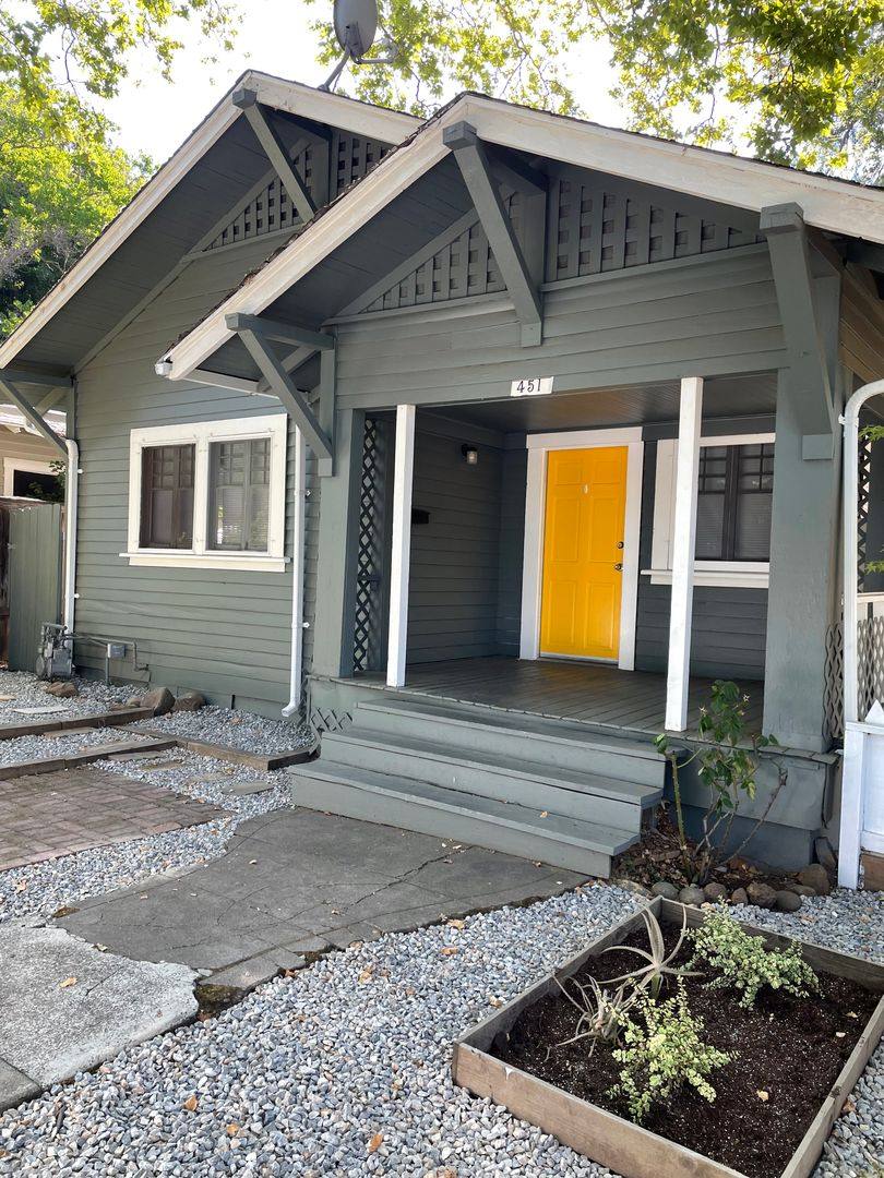 Apartment for rent at 451 E 8th St, Chico, CA 95928