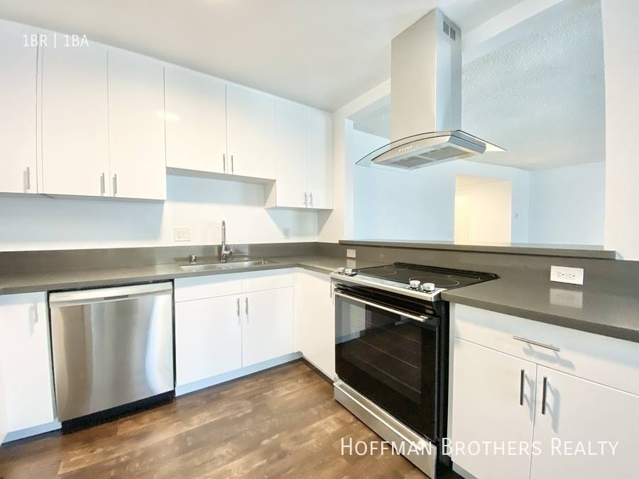 Apartment for rent at 919 N Alfred St #105, West Hollywood, CA 90069