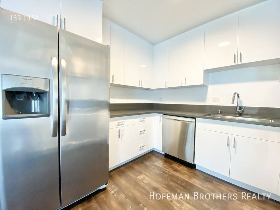 Apartment for rent at 919 N Alfred St #105, West Hollywood, CA 90069