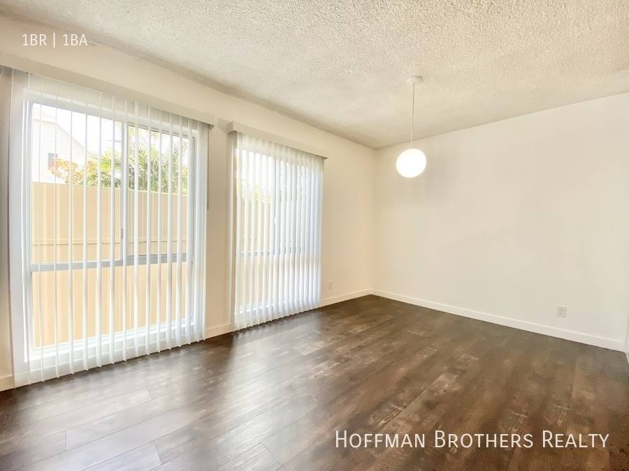 Apartment for rent at 919 N Alfred St #105, West Hollywood, CA 90069