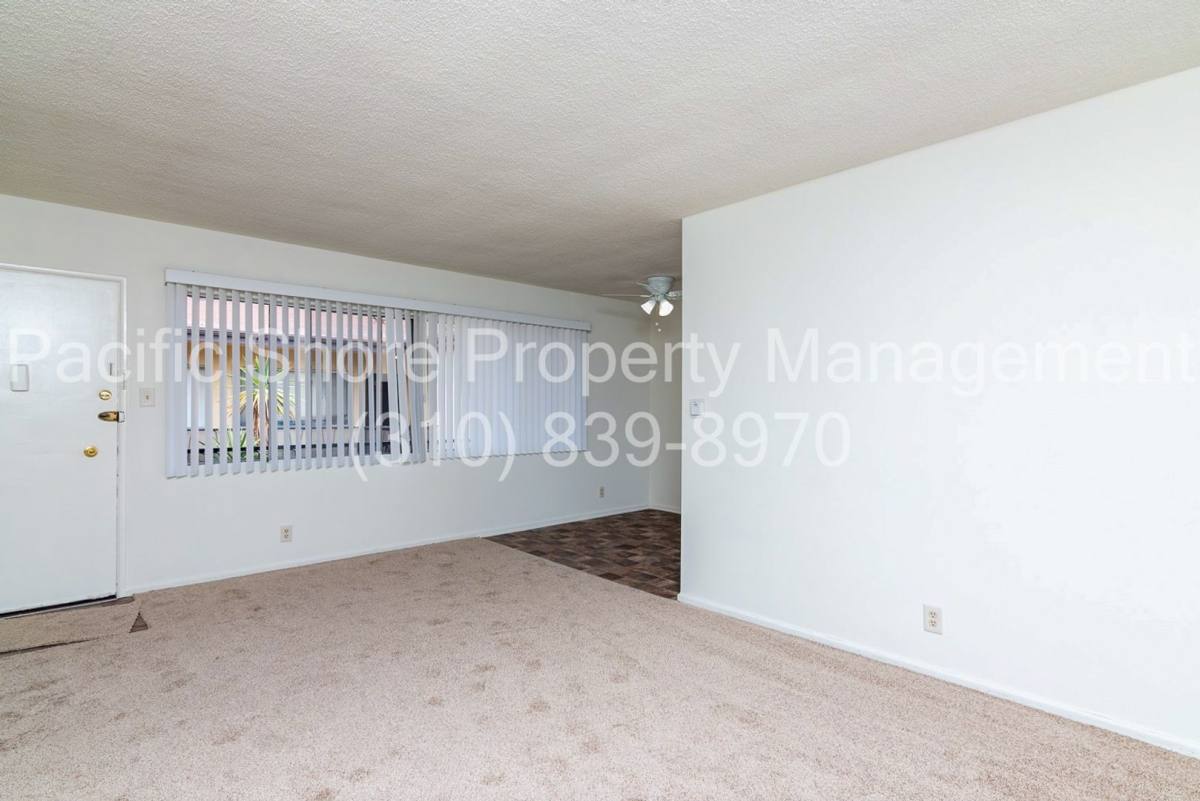 Apartment for rent at 5305 Packard St, Los Angeles, CA 90019