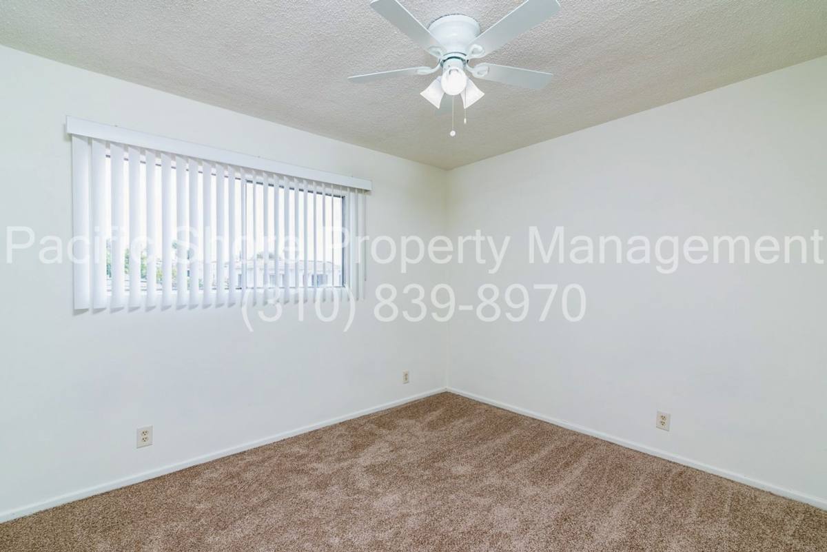 Apartment for rent at 5305 Packard St, Los Angeles, CA 90019
