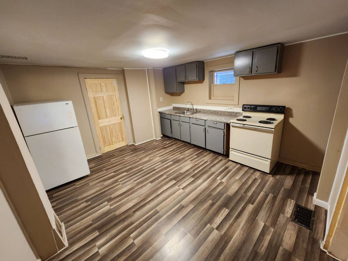 House for rent at 1517 Walnut St, Harrisburg, PA 17103