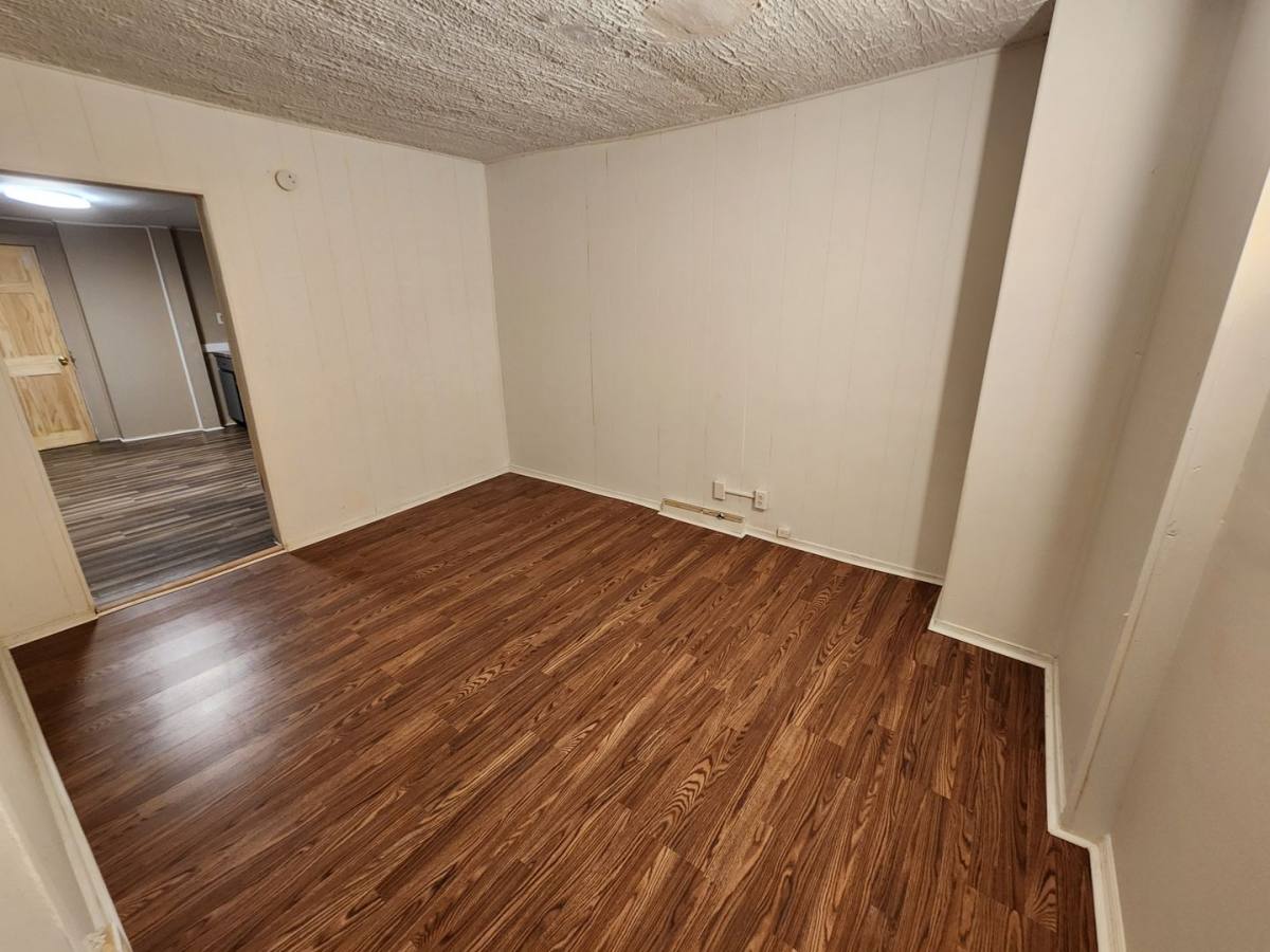 House for rent at 1517 Walnut St, Harrisburg, PA 17103