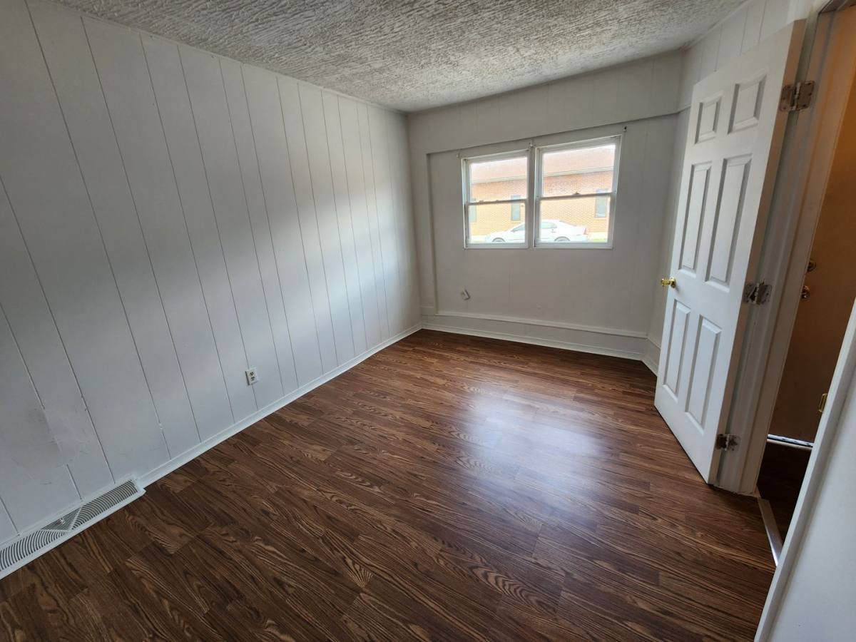 House for rent at 1517 Walnut St, Harrisburg, PA 17103