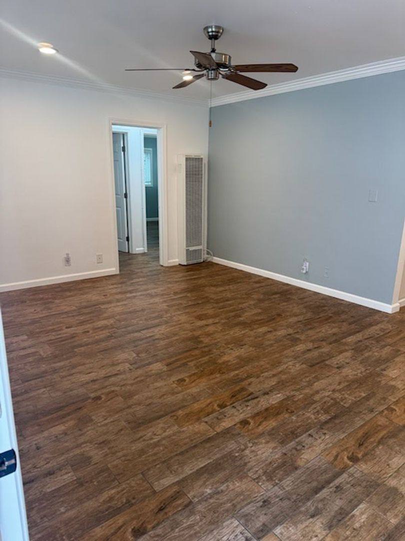 Apartment for rent at 1160 Manhattan Beach Blvd, Manhattan Beach, CA 90266