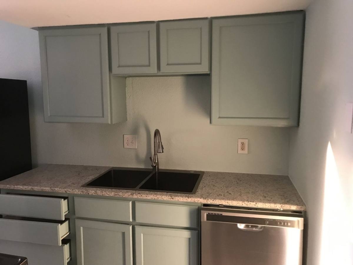 Apartment for rent at 811 S Mesquite St, Arlington, TX 76010