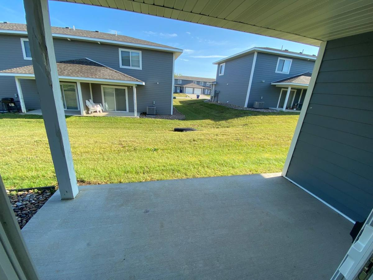Apartment for rent at 901 E Olive St, Marshalltown, IA 50158