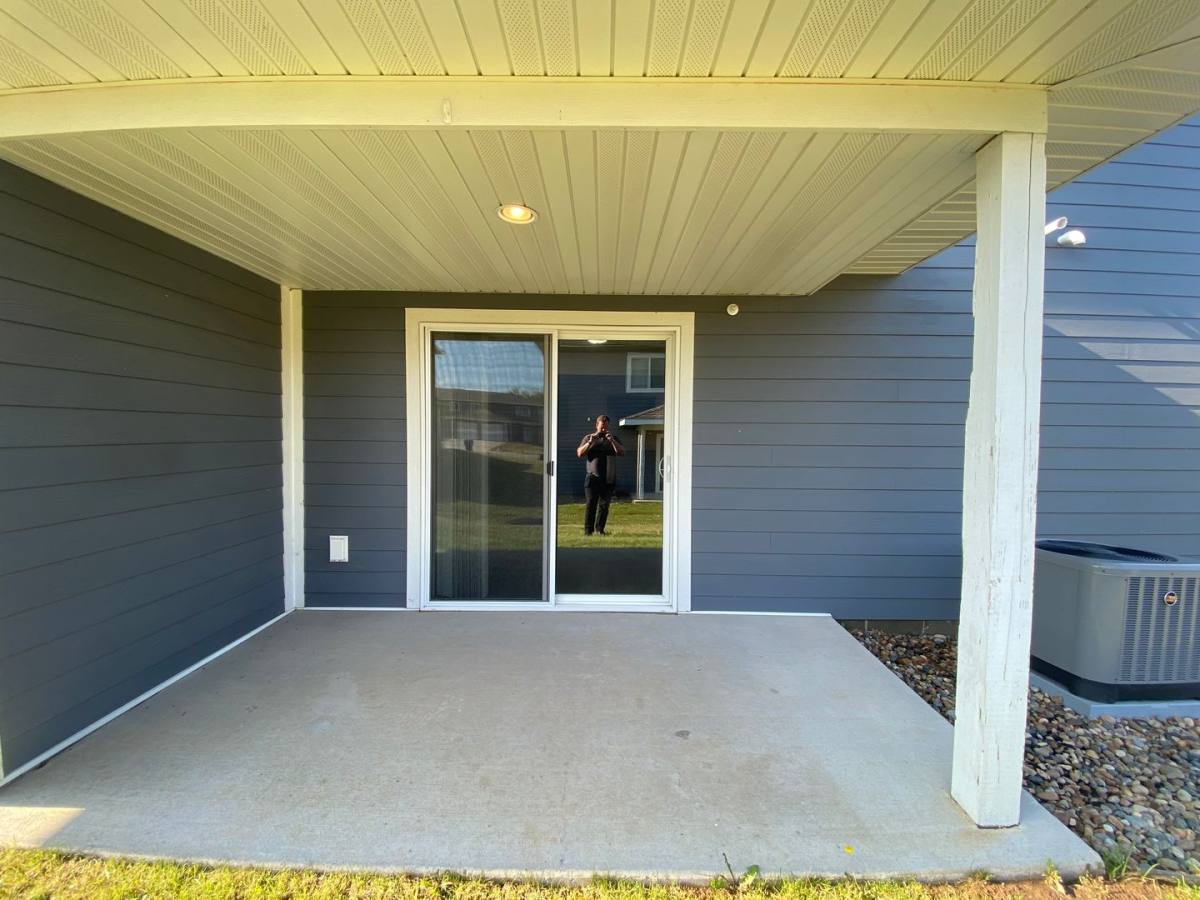 Apartment for rent at 901 E Olive St, Marshalltown, IA 50158