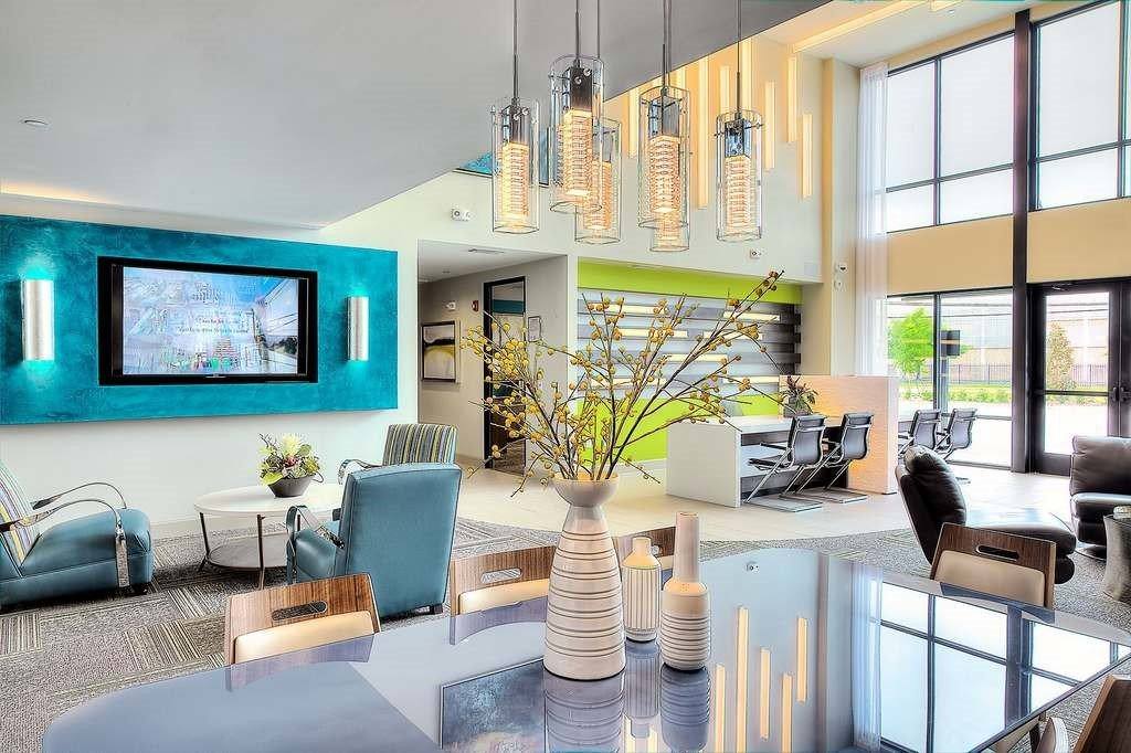 Apartment for rent at 1300 N Post Oak Rd, Houston, TX 77055