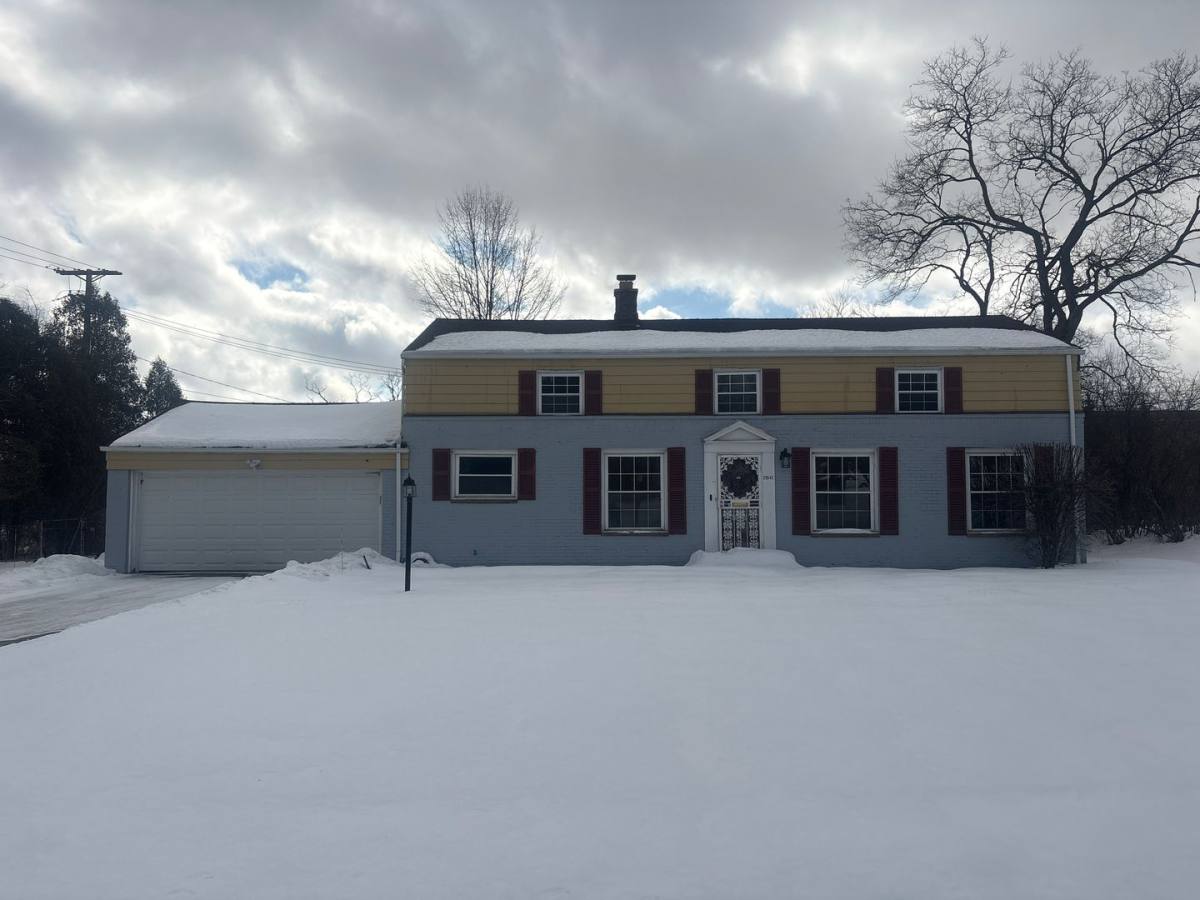 House for rent at 25542 Concord Dr, Beachwood, OH 44122