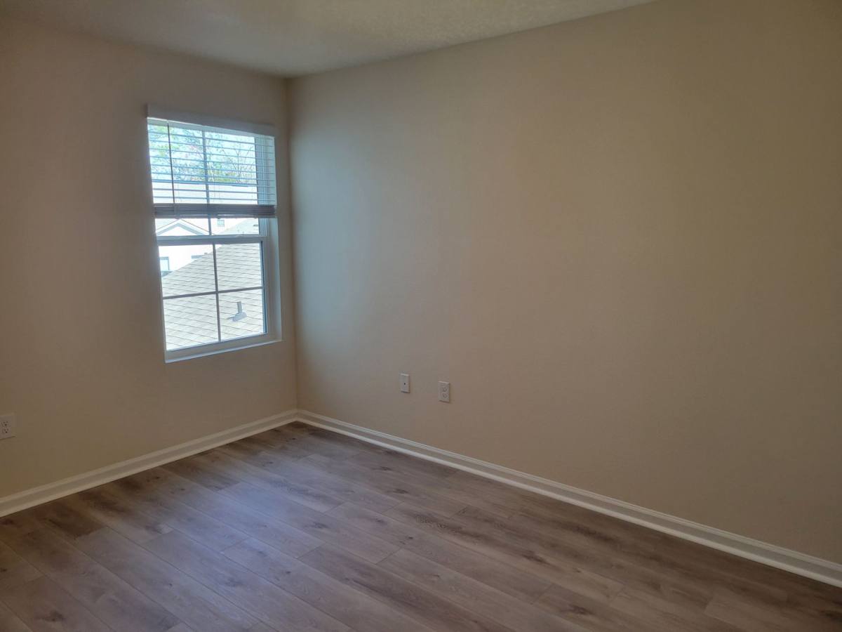 Townhouse for rent at 910 Observatory Parkway, Jacksonville, FL 32218