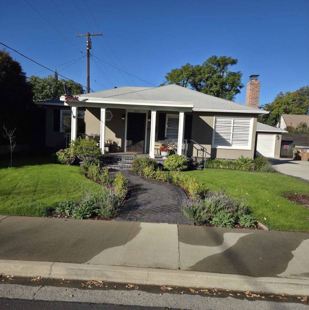 House for rent at 1121 N Cambridge Ave, Claremont, CA 91711