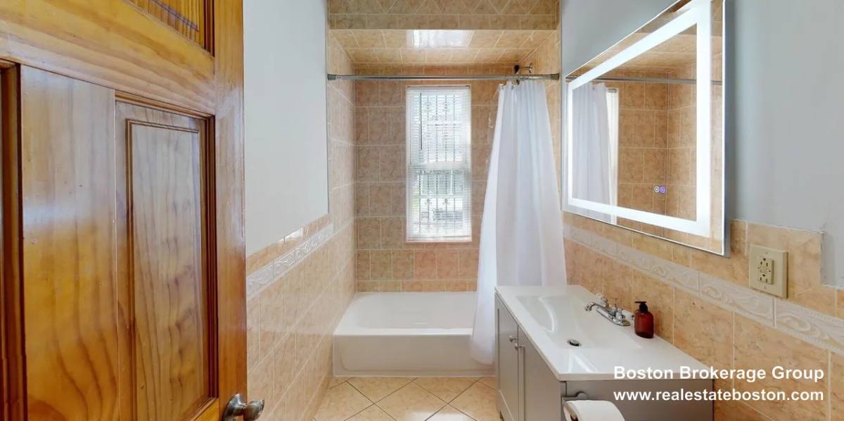 Apartment for rent at 6 Cawfield St #3, Dorchester, MA 02125