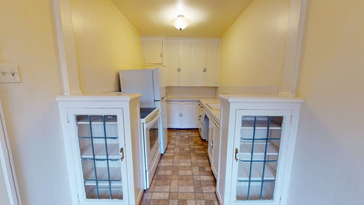 Apartment for rent at 326 W Mercer St, Seattle, WA 98119
