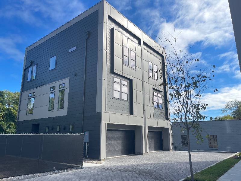 Townhouse for rent at 107 E 9th St, Columbia, TN 38401