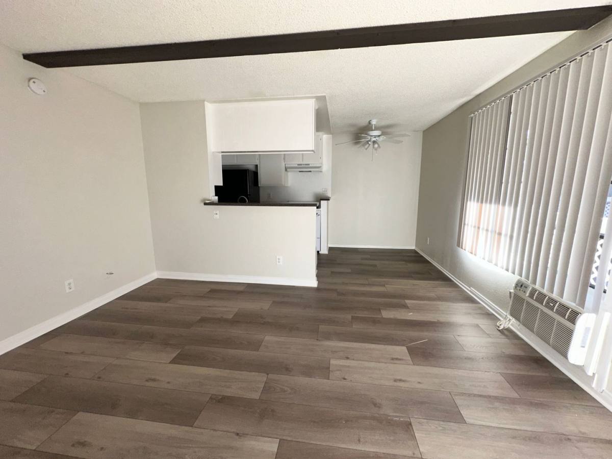 Apartment for rent at 21821-21825 Saticoy St, Canoga Park, CA 91304