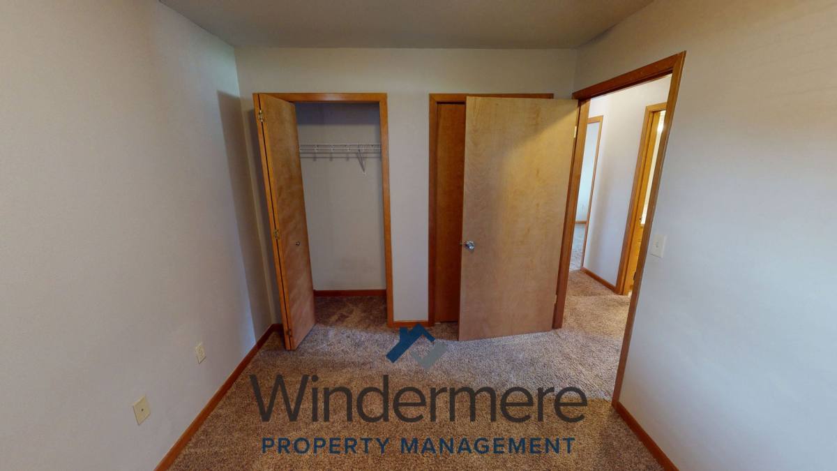 House for rent at 103 SW 9th St, College Place, WA 99324