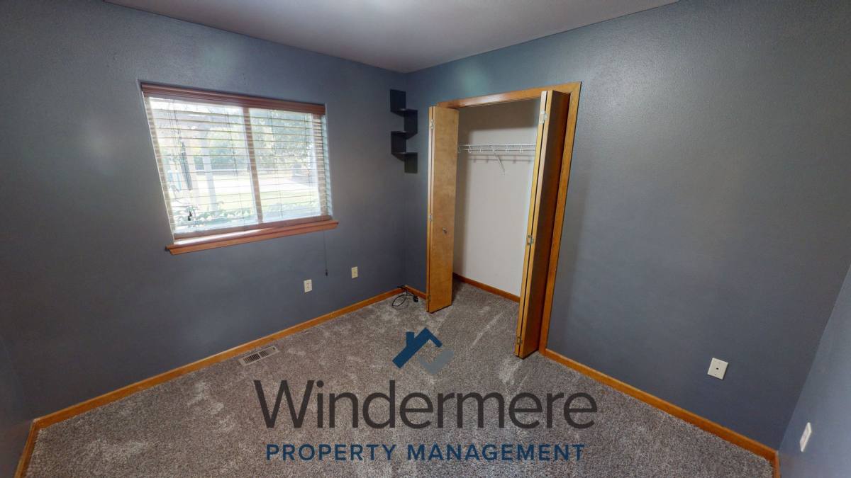House for rent at 103 SW 9th St, College Place, WA 99324