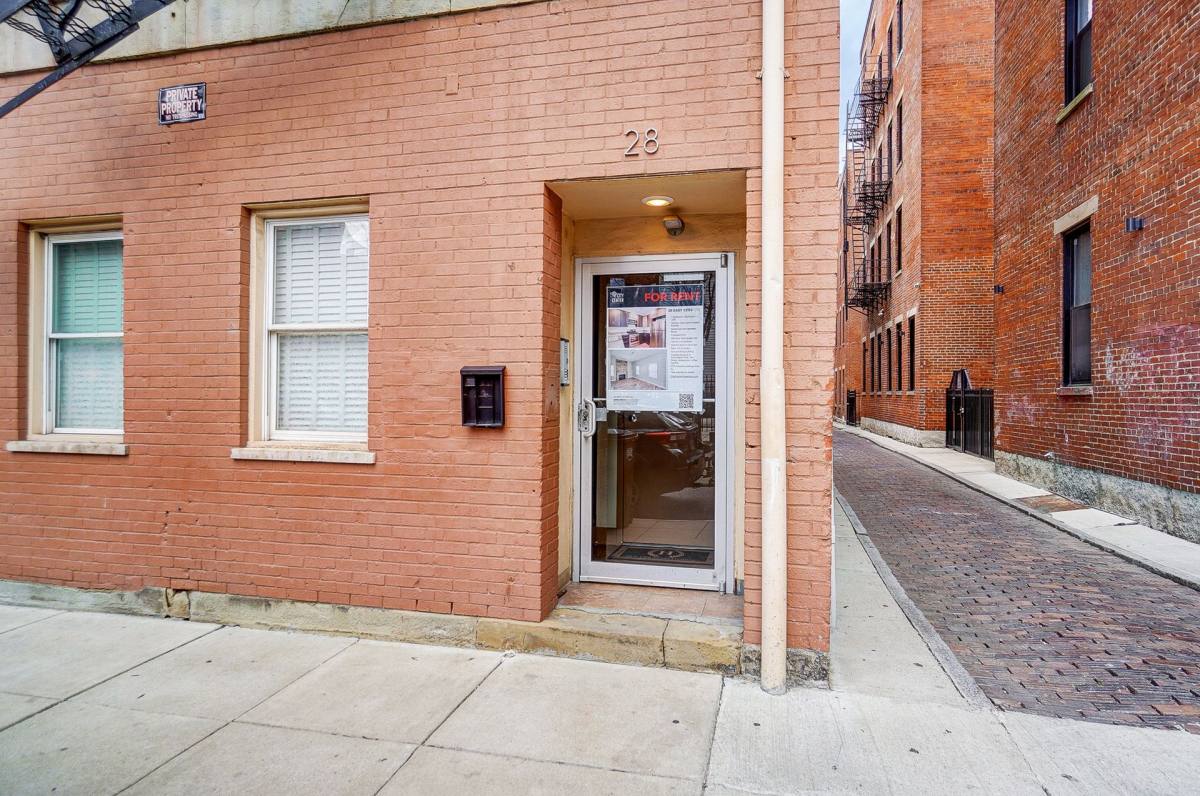 Townhouse for rent at 28 E 13th St, Cincinnati, OH 45202