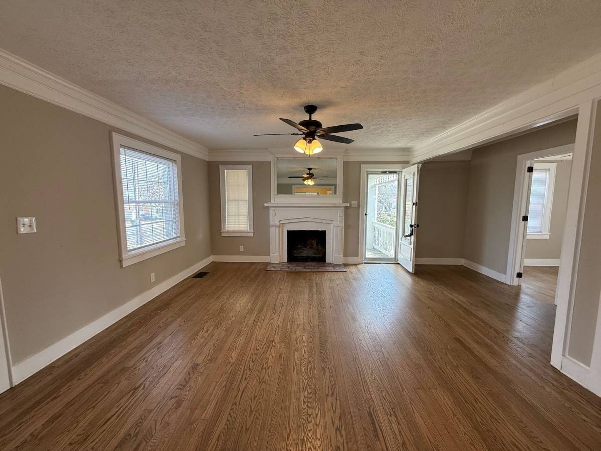 Townhouse for rent at 287 E Eastland St, Gallatin, TN 37066