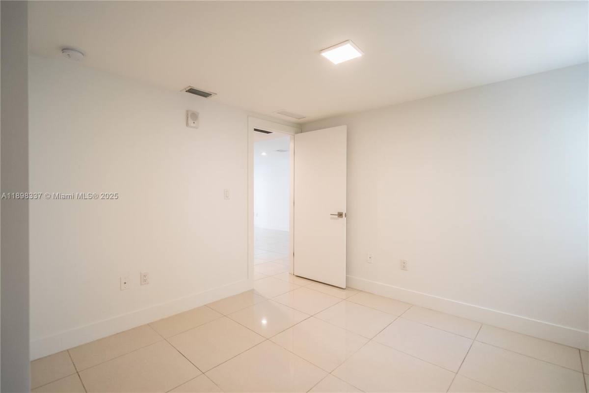 Apartment for rent at 1985 Bay Dr #105, Miami Beach, FL 33141