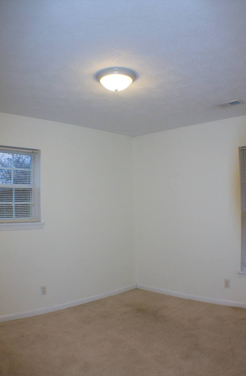 Apartment for rent at 1416 Highland Ave #A, Hendersonville, NC 28792