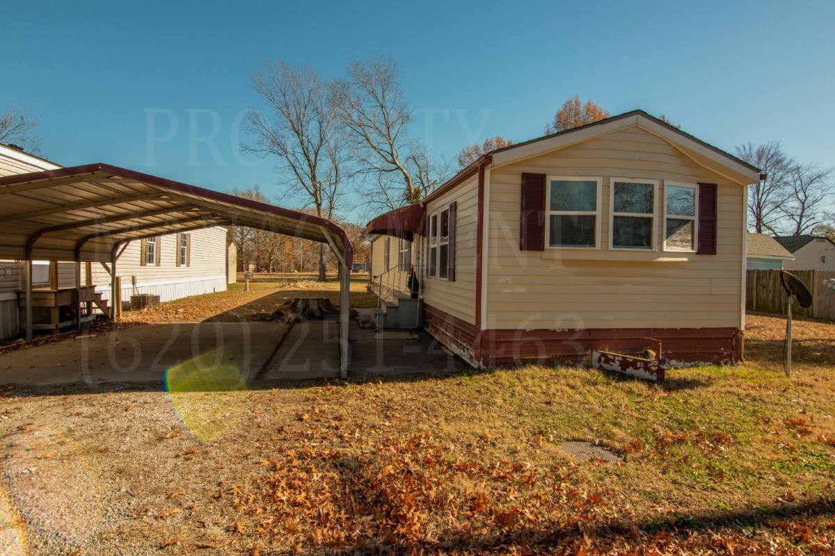 House for rent at 705 Cheyenne St, Coffeyville, KS 67337