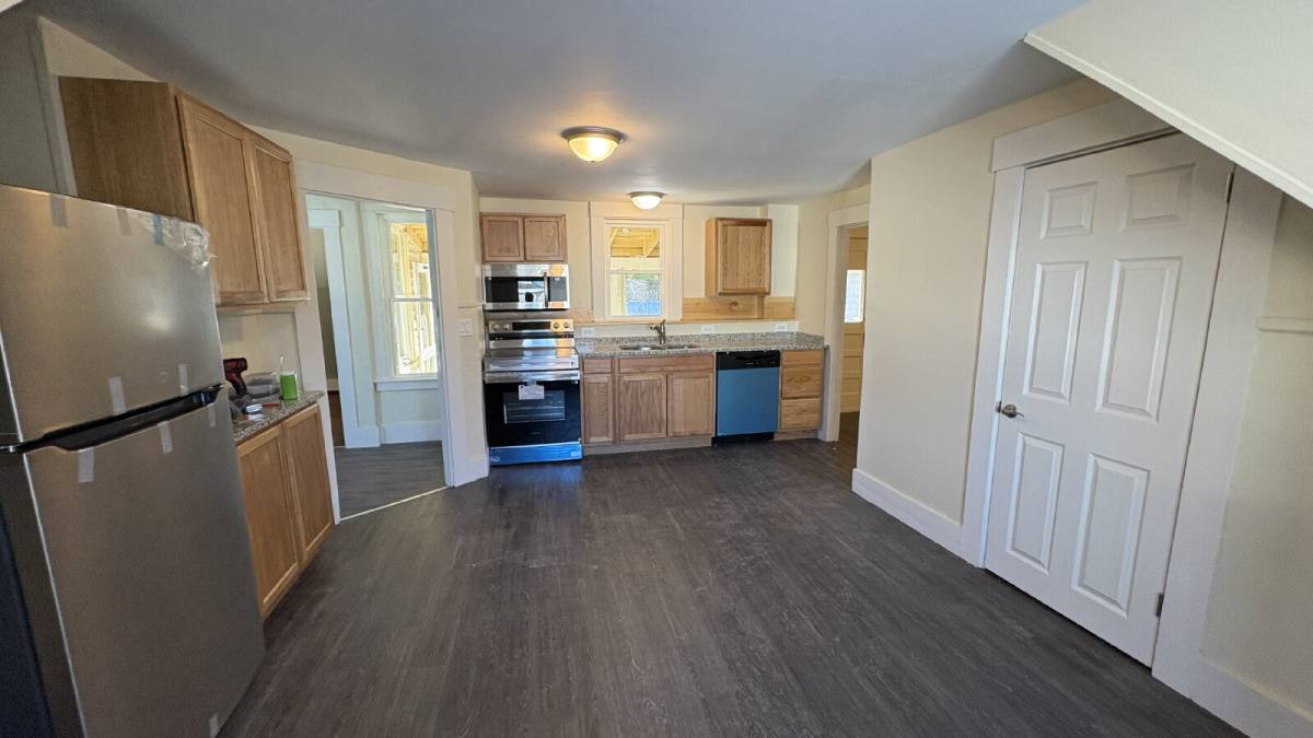 Apartment for rent at 61 Chestnut St #B, Rochester, NH 03867