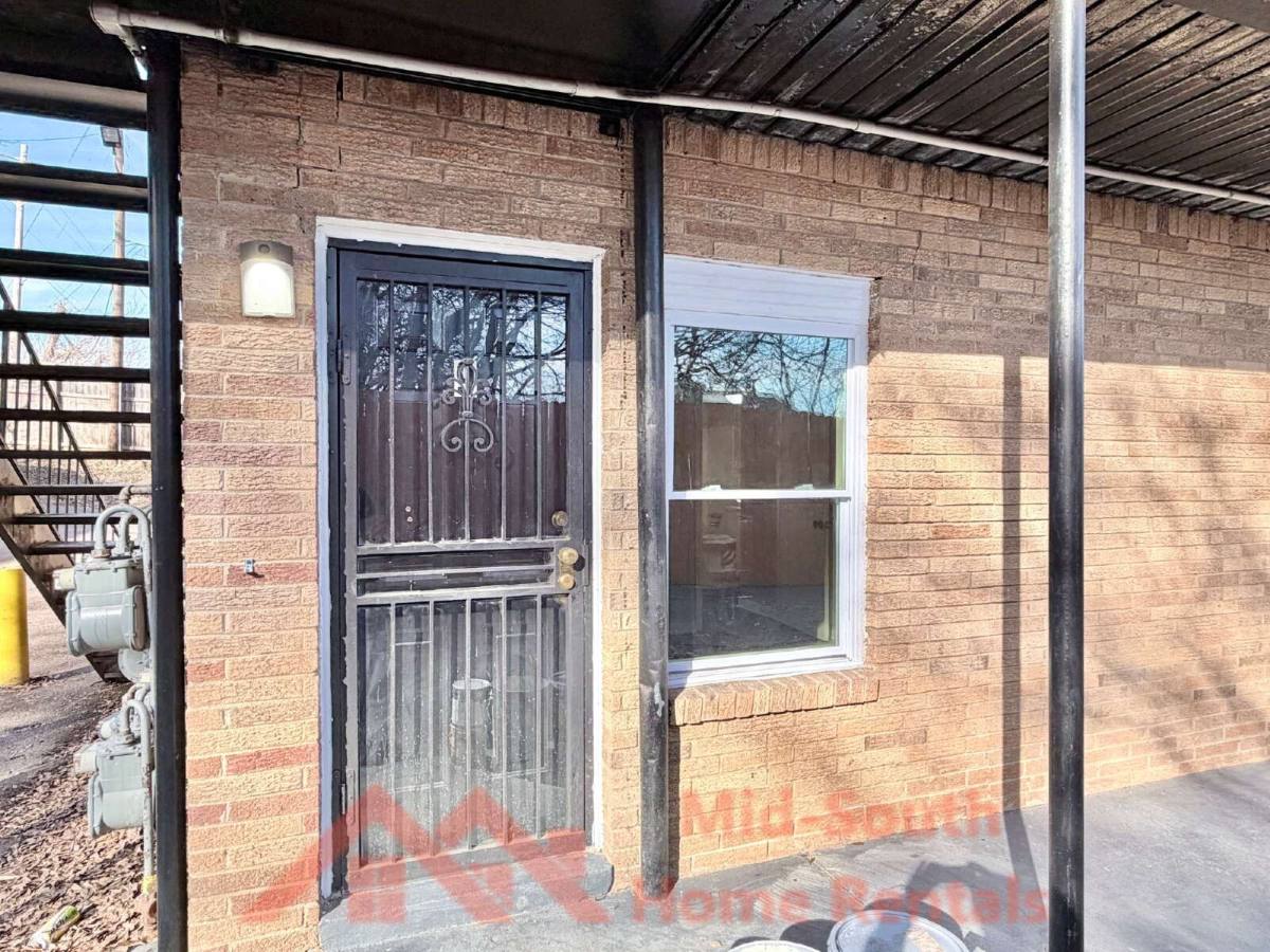 Apartment for rent at 139 N Claybrook St #9, Memphis, TN 38104