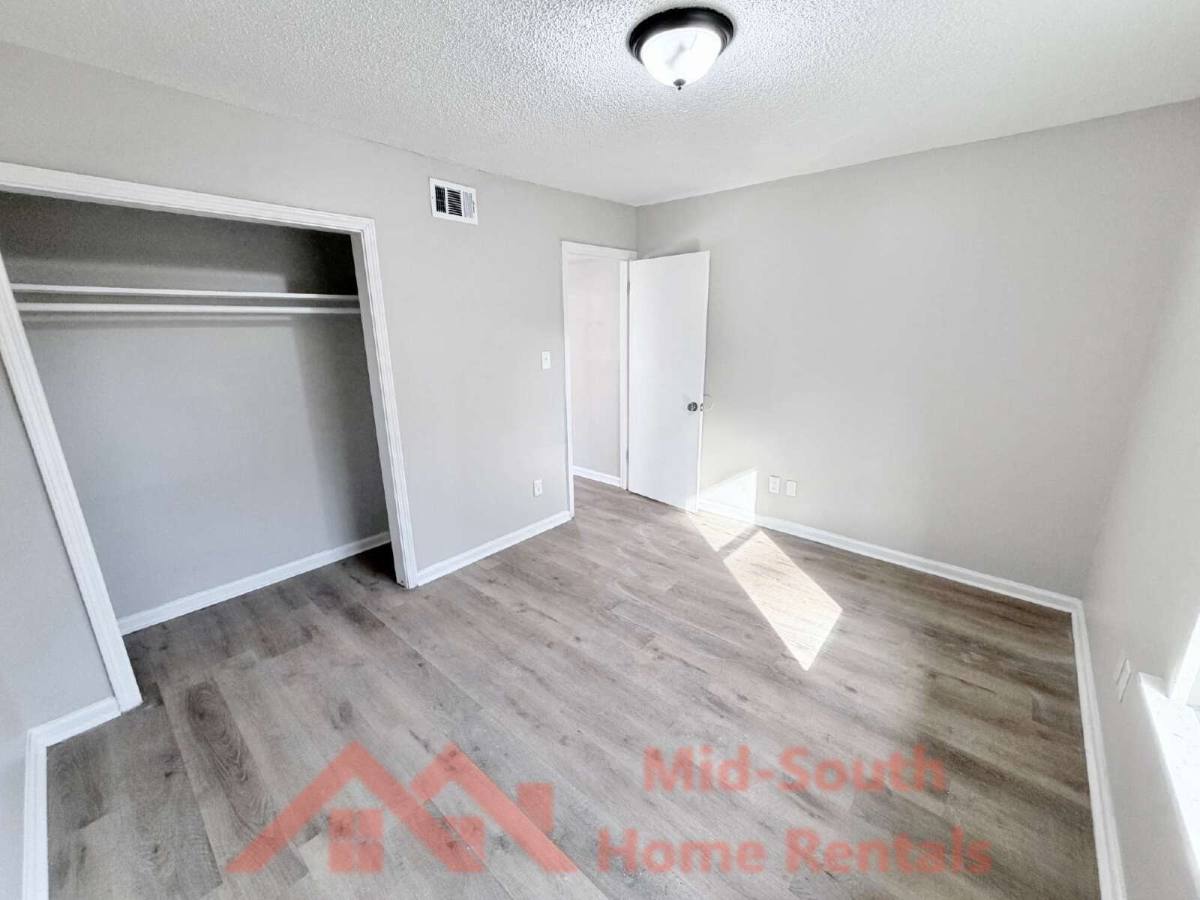 Apartment for rent at 139 N Claybrook St #9, Memphis, TN 38104