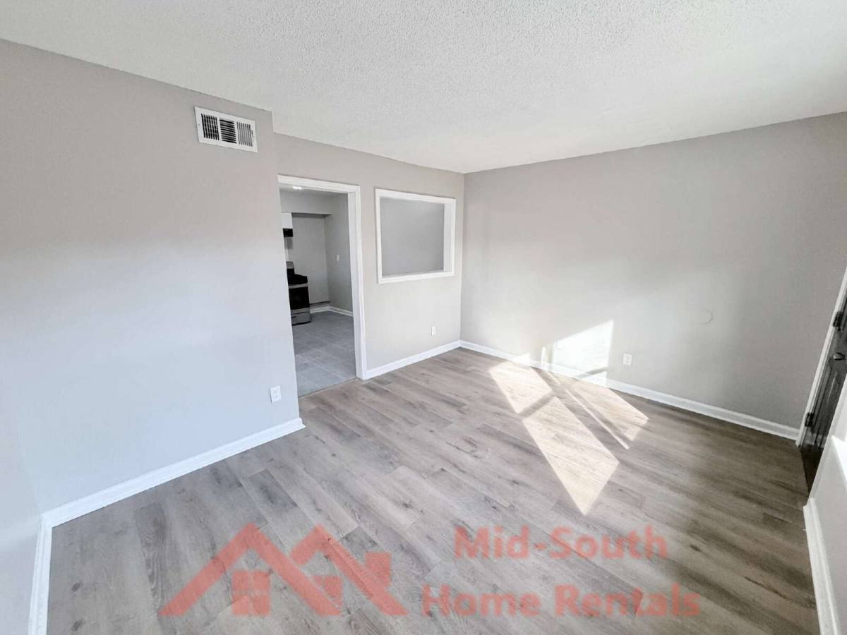 Apartment for rent at 139 N Claybrook St #9, Memphis, TN 38104