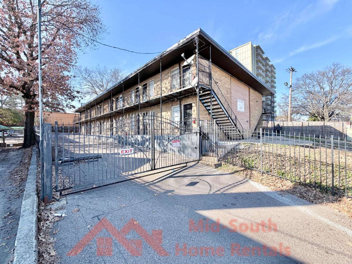 Apartment for rent at 139 N Claybrook St #9, Memphis, TN 38104