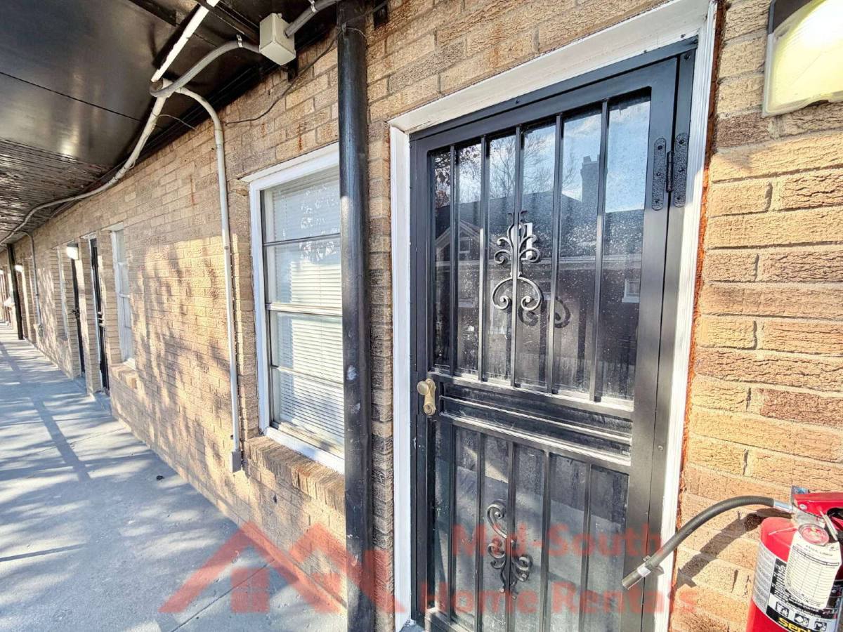Apartment for rent at 139 N Claybrook St #9, Memphis, TN 38104