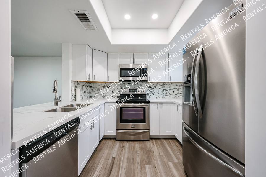 Condo for rent at 1601 W Sunnyside Dr #153, Phoenix, AZ 85029