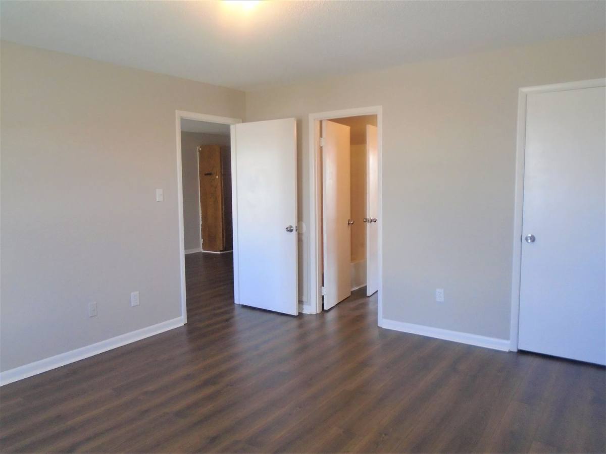 Apartment for rent at 1603 Glenn St, Decatur, AL 35603