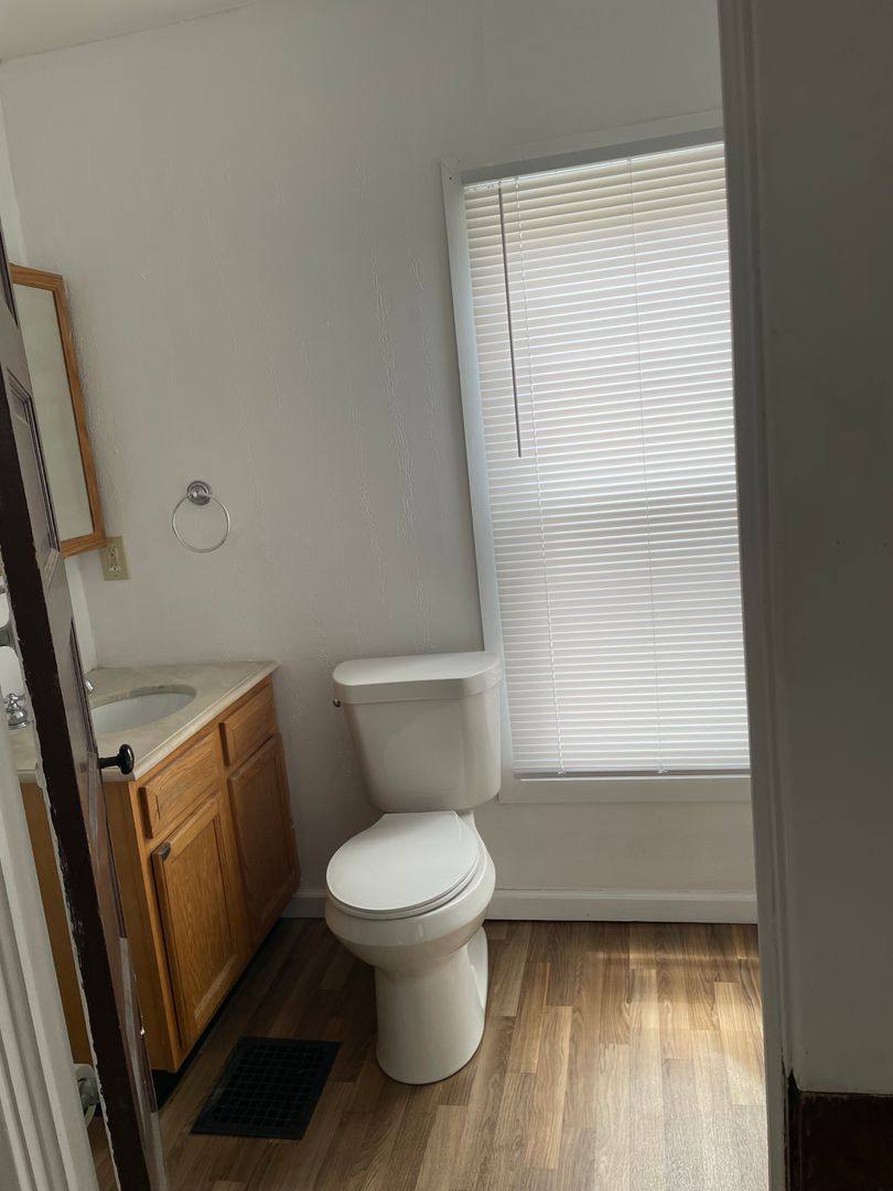 Apartment for rent at 2325 4th St NW, Canton, OH 44708
