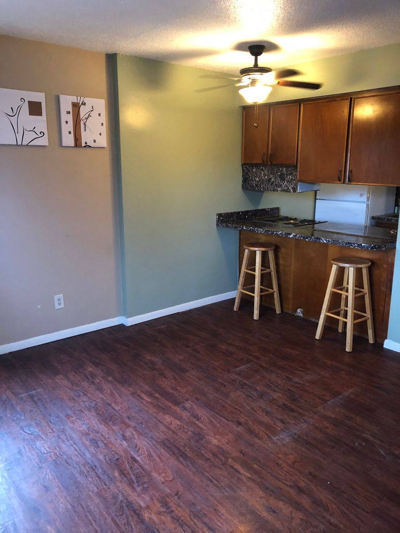 Apartment for rent at 401 4th St SE, Minneapolis, MN 55414